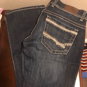 Buckle jeans